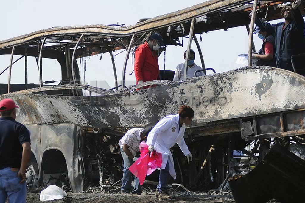 Bus terbakar, 33 tewas...