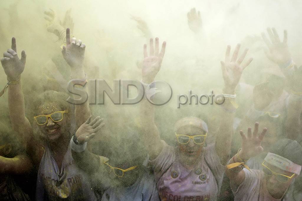 Warna-warni Color Run...