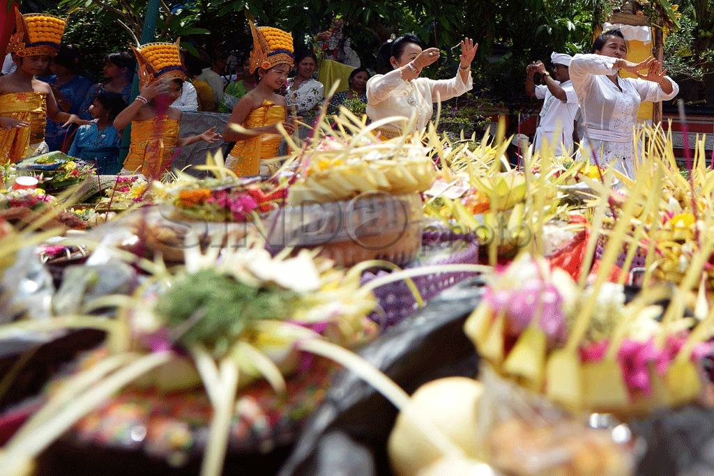 Ribuan umat Hindu laksanakan...