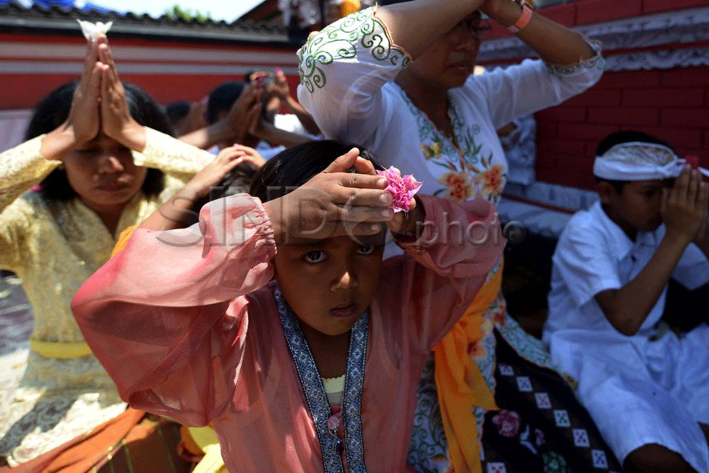 Ribuan umat Hindu laksanakan...