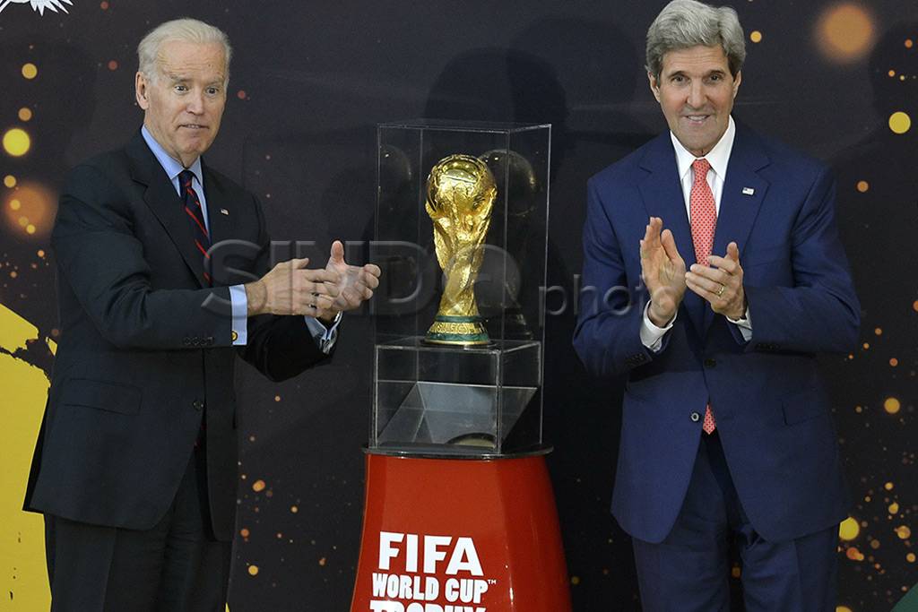 Tur trofi Piala Dunia...