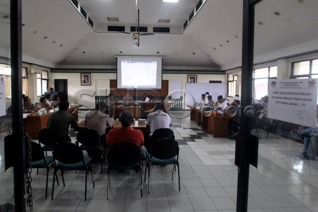 Rekapitulasi surat suara...