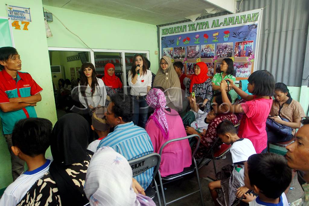Khitanan massal Jakarta...