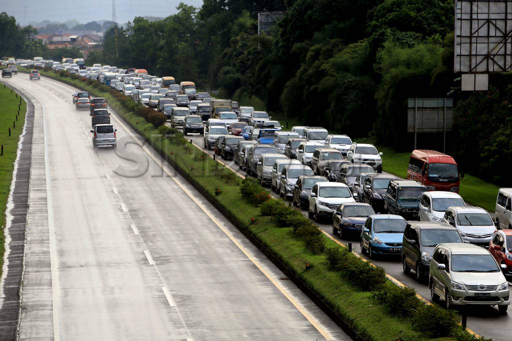 Kemacetan panjang di...