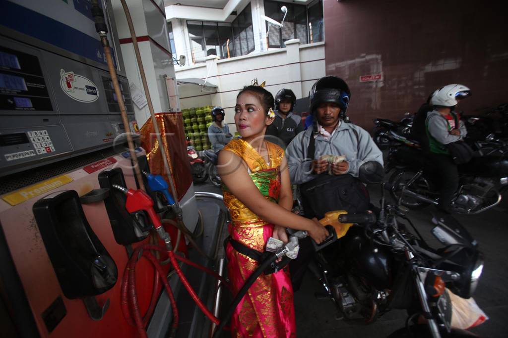 Hari Kartini, pegawai...