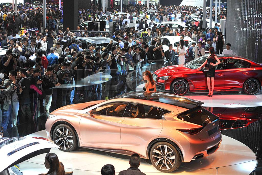Parade mobil terbaru...