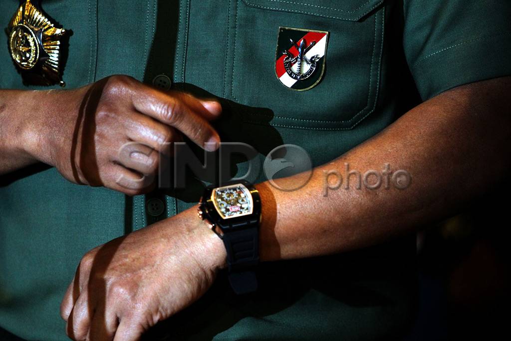 Panglima TNI tunjukkan...