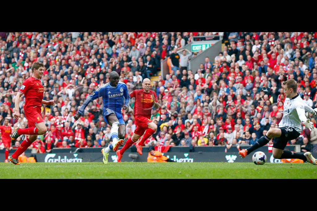 Gol Demba Ba dan Willian...