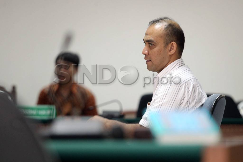 Sidang suap SKK Migas,...