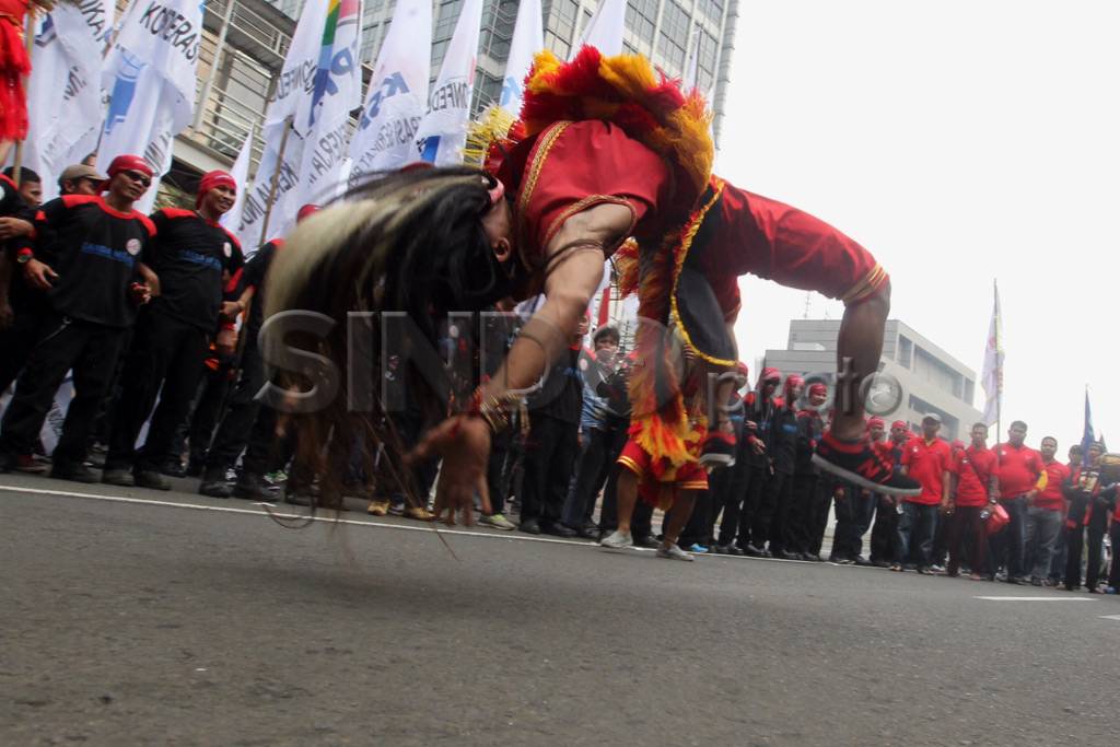 Reog dan zombie ramaikan...
