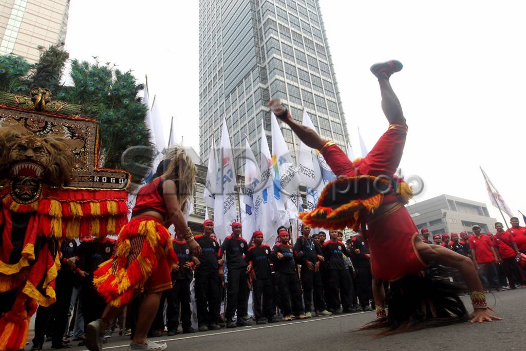 Reog dan zombie ramaikan...