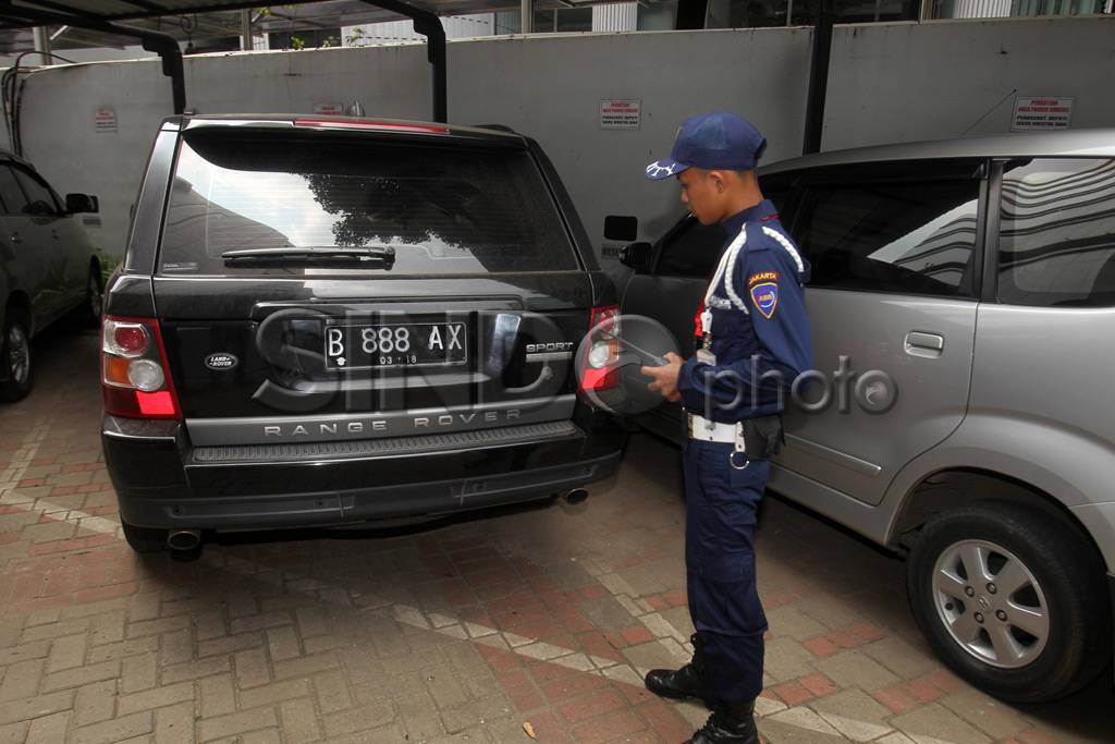 KPK kembali sita mobil...