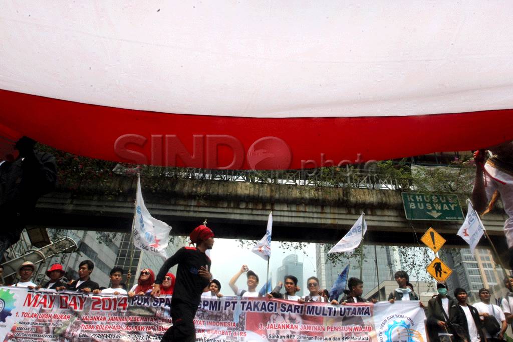 Ribuan buruh tumpah...