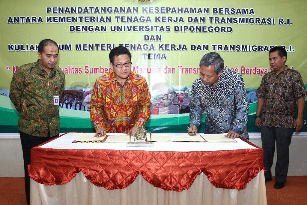 Kemenakertrans jalin...