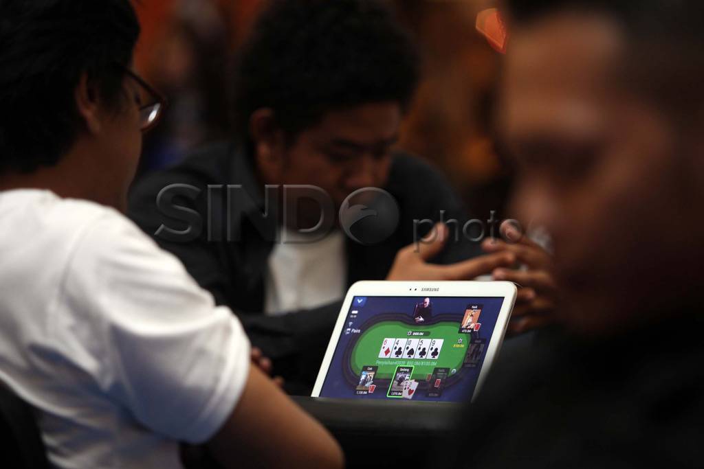 Kompetisi offline poker...