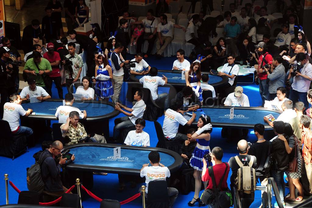 Kompetisi offline poker...
