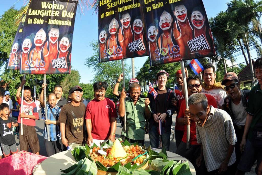 Tertawa peringati Hari...