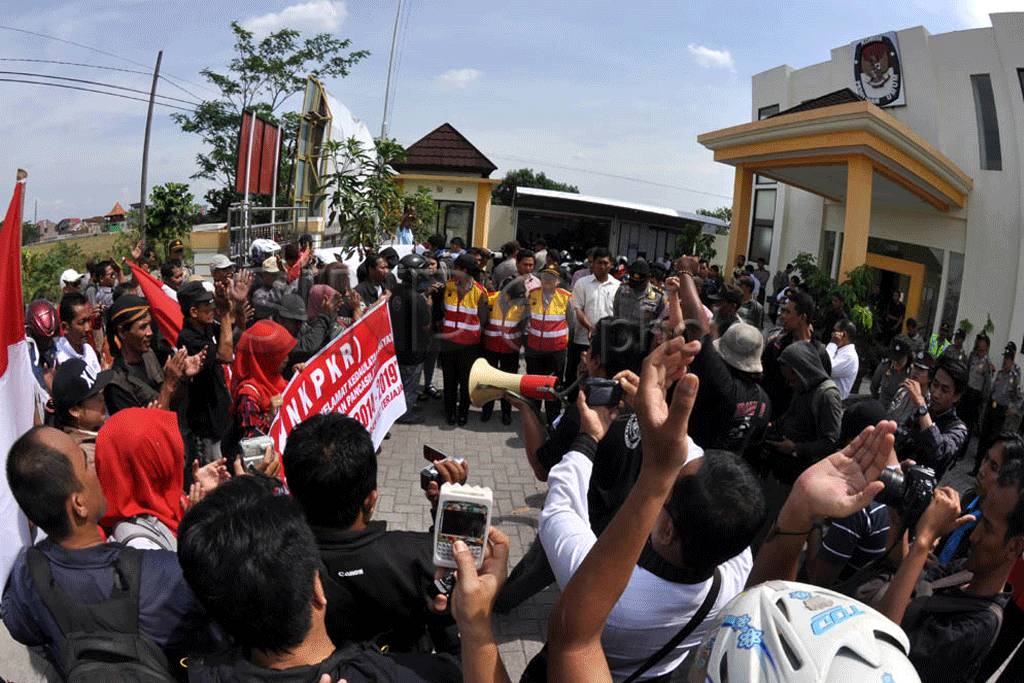 Tolak hasil pemilu 2014