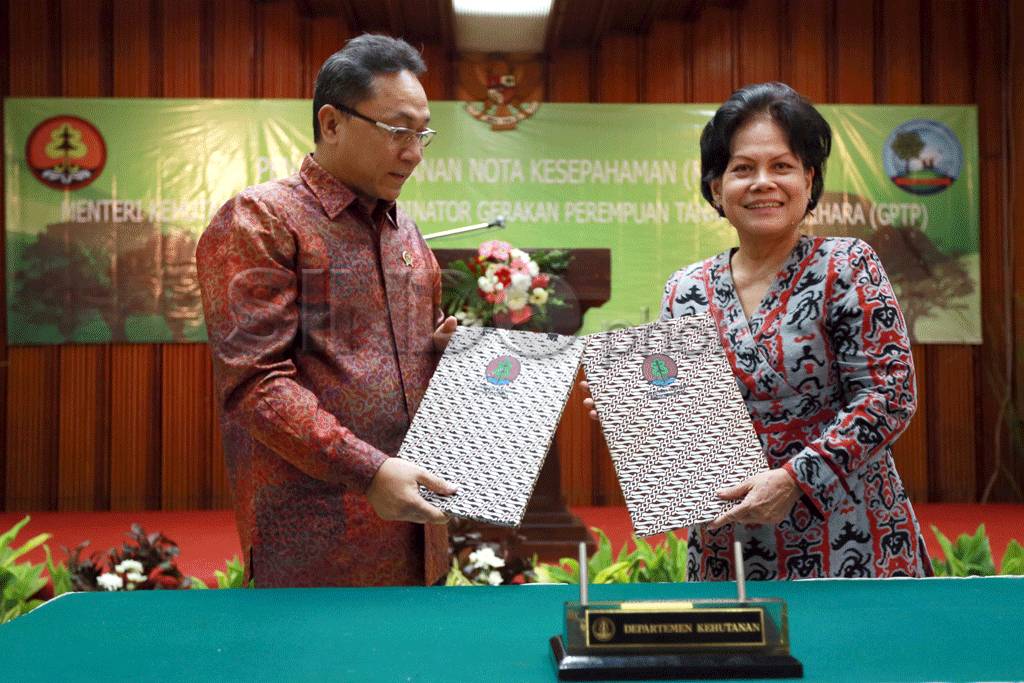 Kementerian Kehutanan...