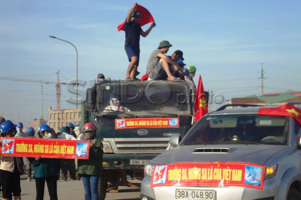 Kerusuhan anti-China,...