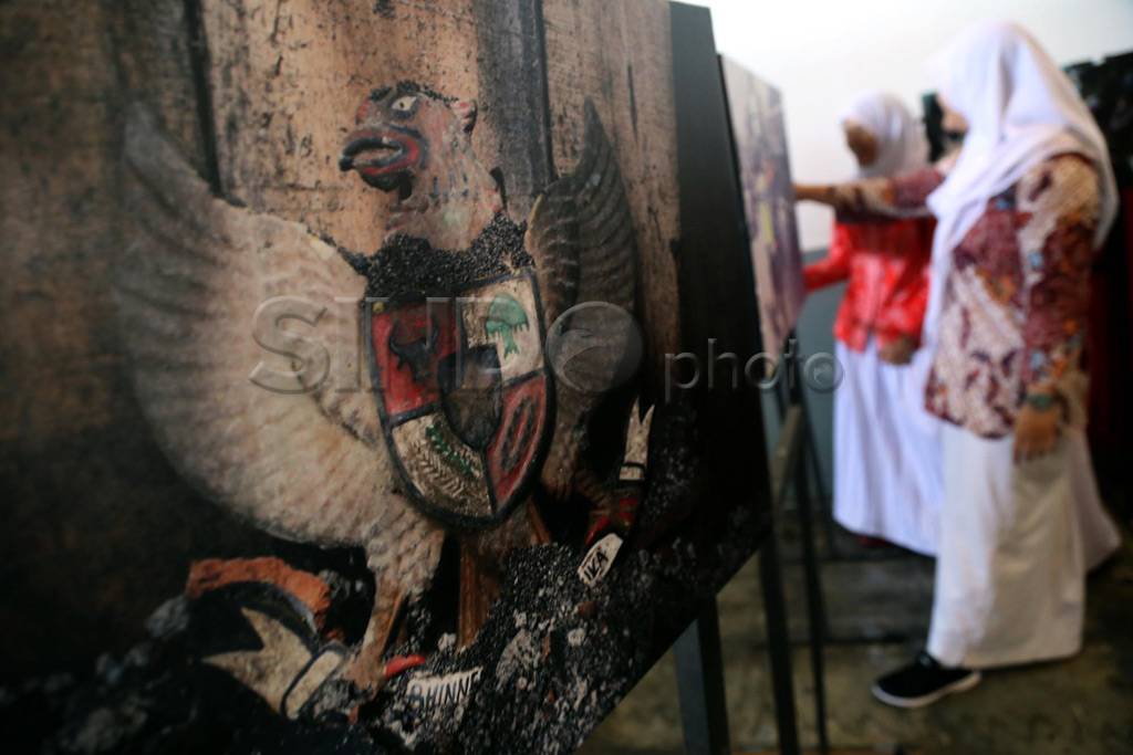 Pameran foto letusan...