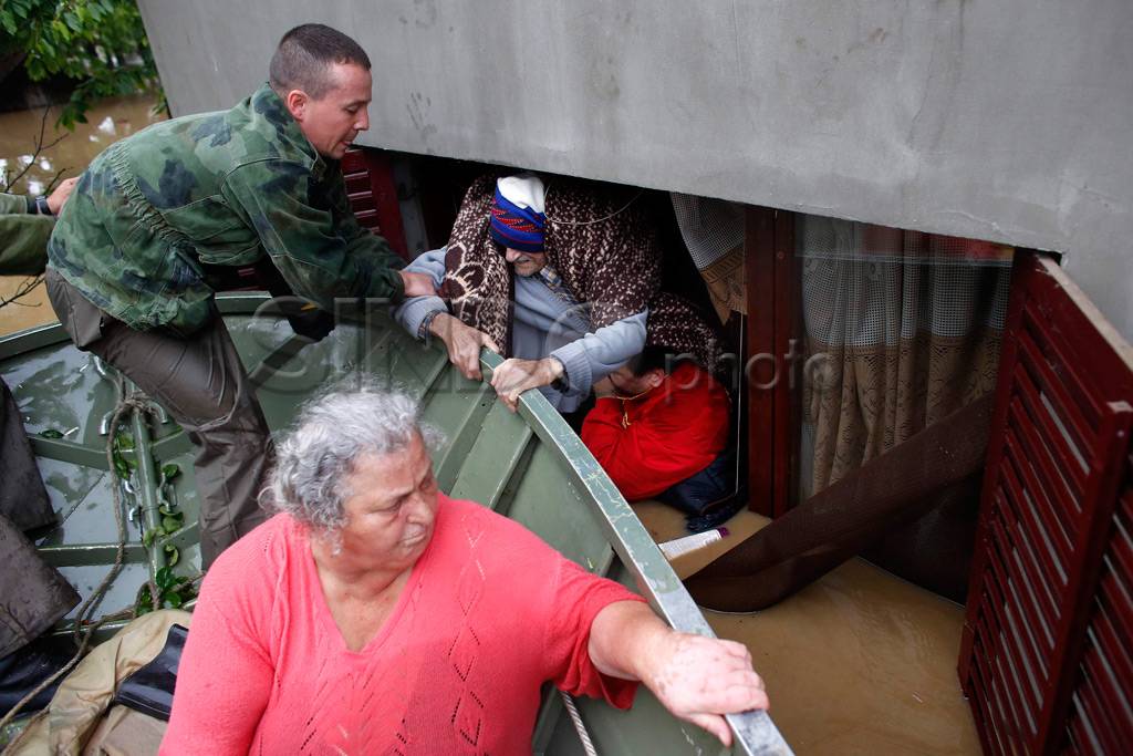 Banjir Serbia, 5 orang...