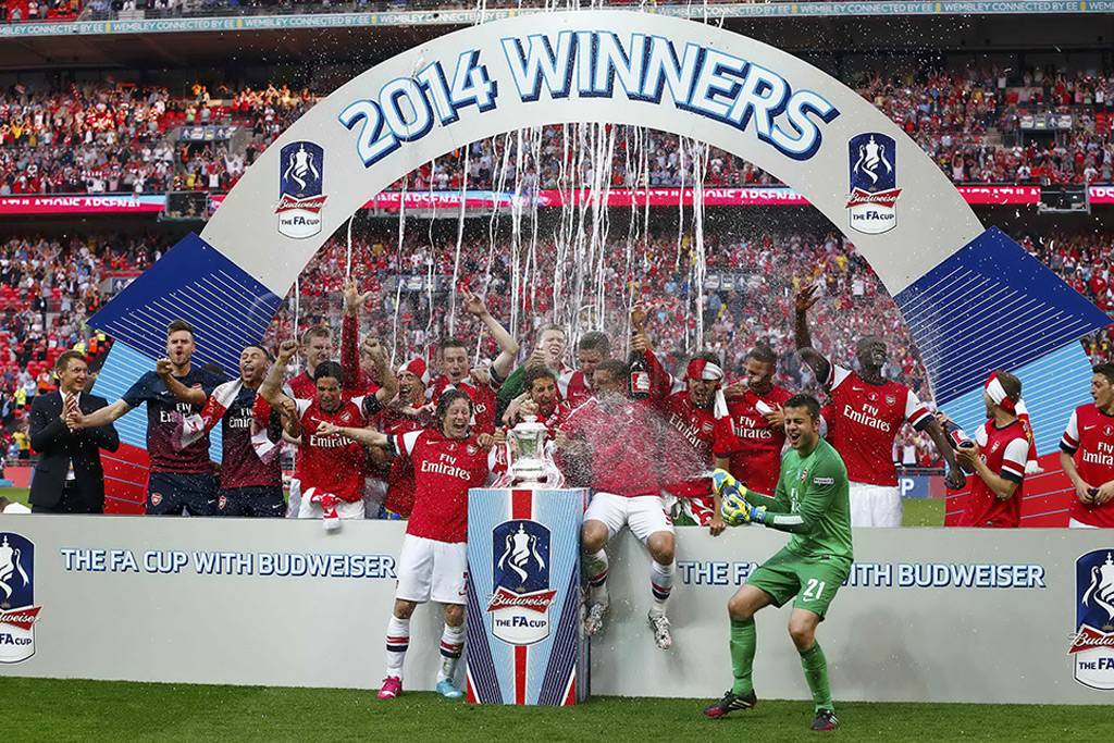 Arsenal juara Piala...