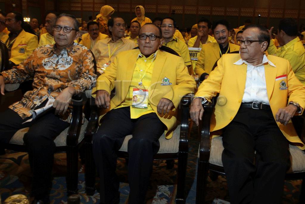 Tentukan arah koalisi,...