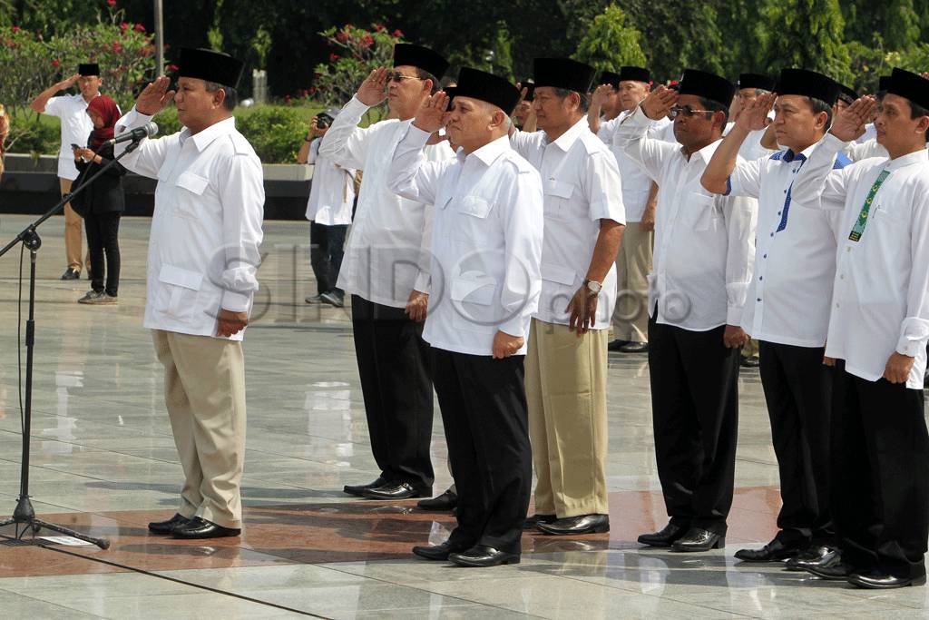 Prabowo-Hatta ziarah...