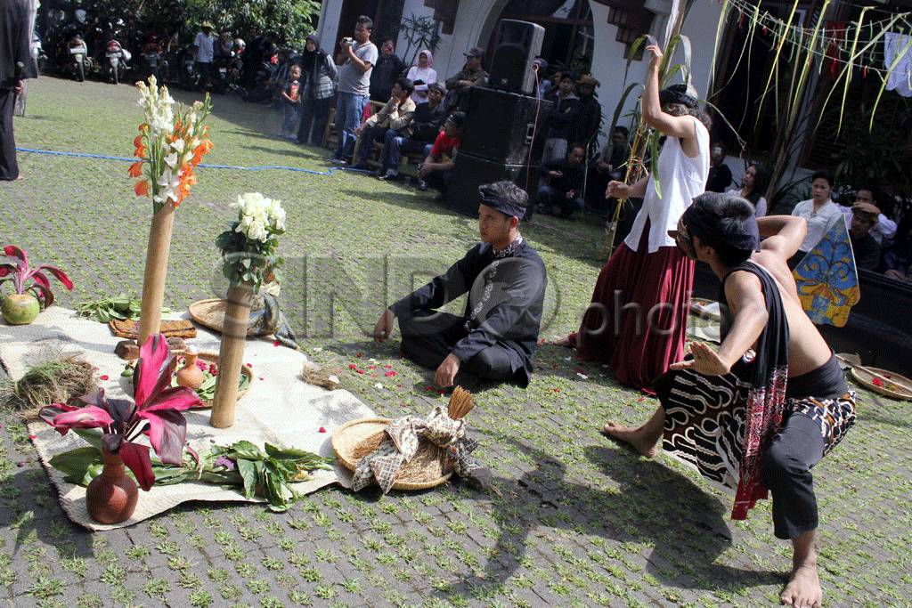 Ruwatan untuk calon...