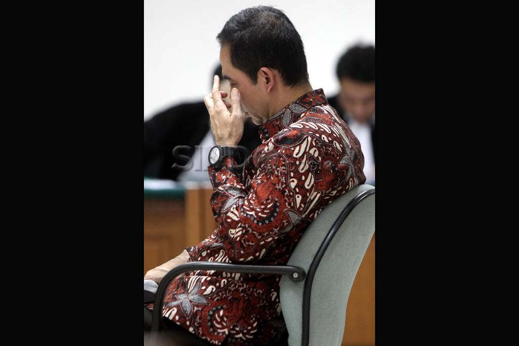 Wawan dituntut 10 tahun...