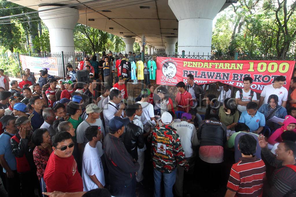 1.000 relawan bis kota...