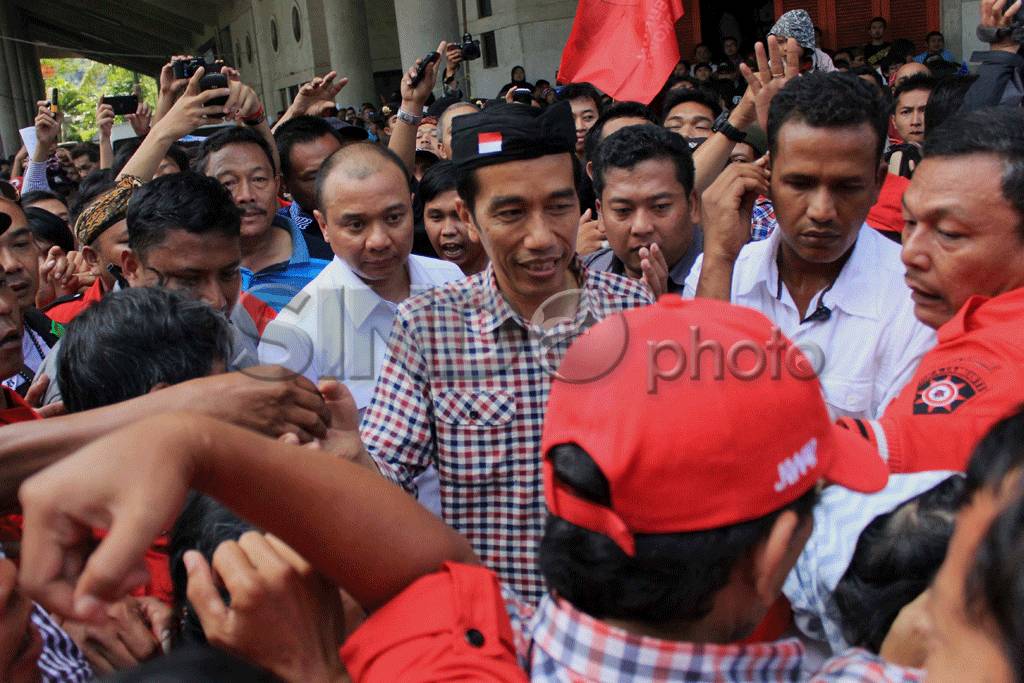 Sesepuh Jawa Barat berikan...