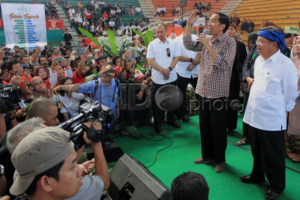 Sesepuh Jawa Barat berikan...