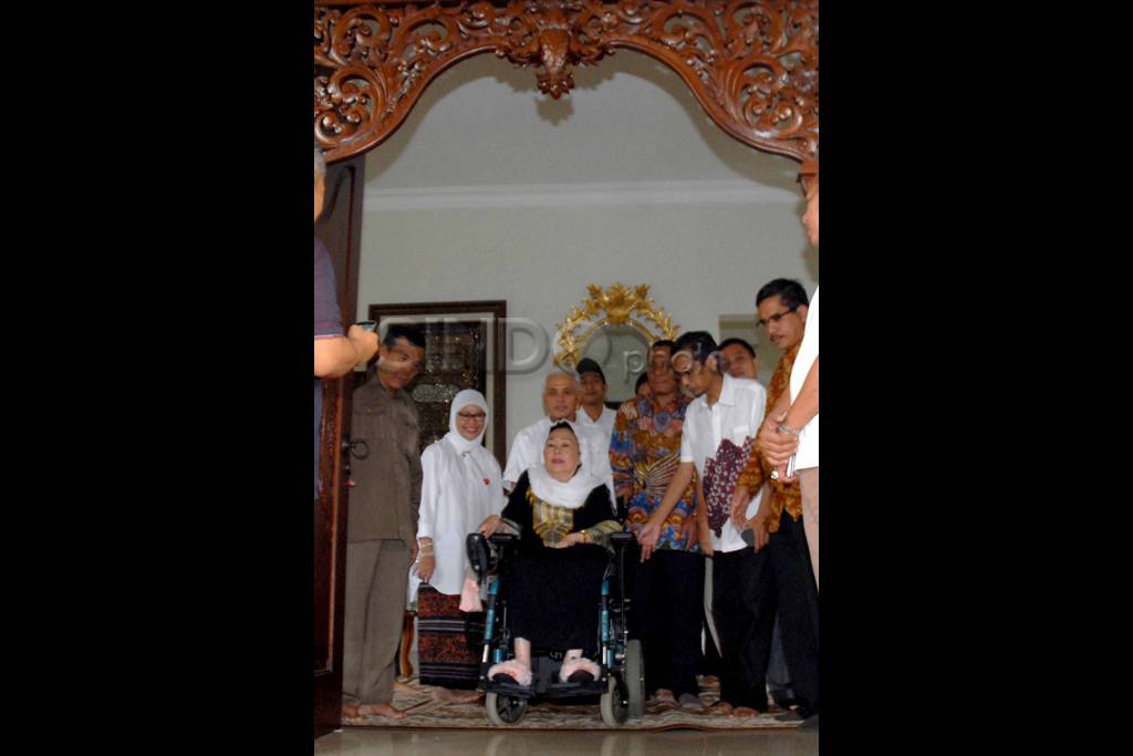 Hatta Rajasa minta restu...