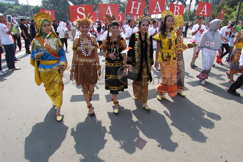 Ke KPU, Prabowo-Hatta...