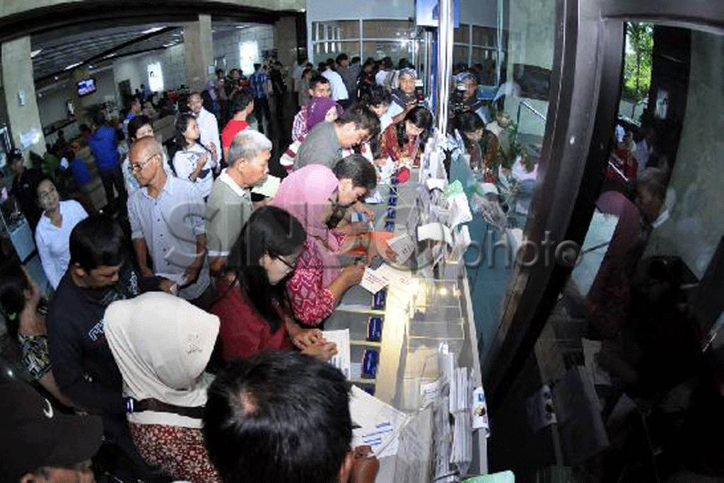 Warga Solo ramai-ramai...
