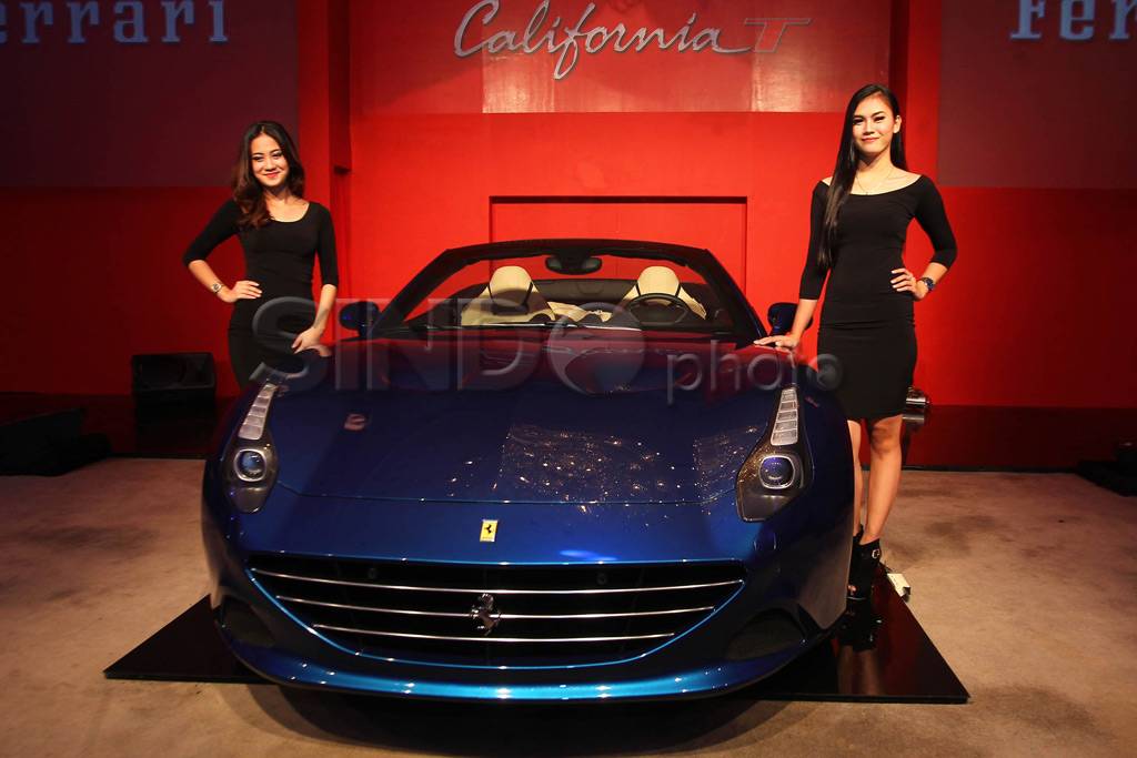 Ferrari California T...