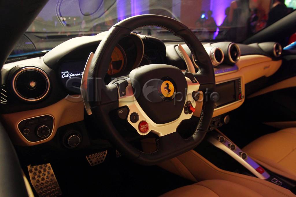 Ferrari California T...