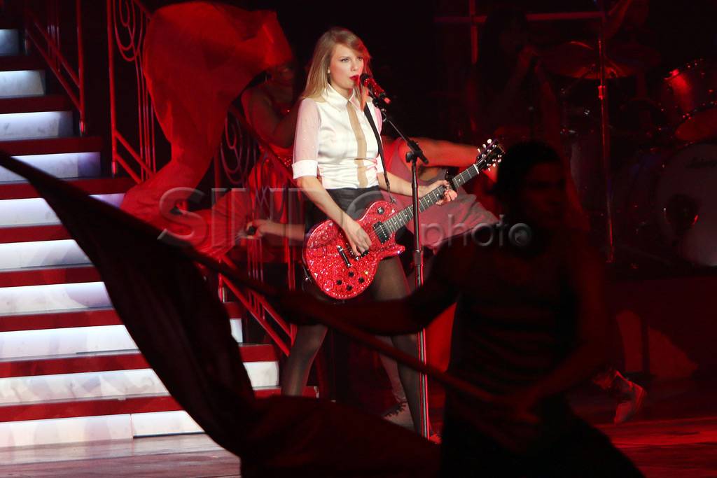 Konser Taylor Swift...