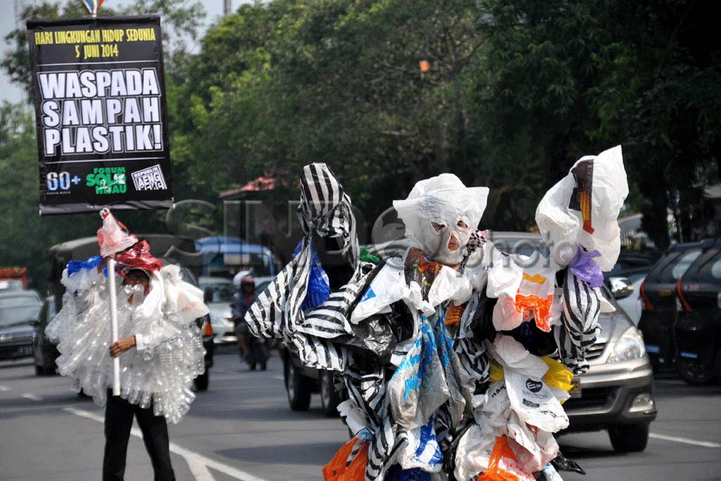 Monster Sampah Beraksi...