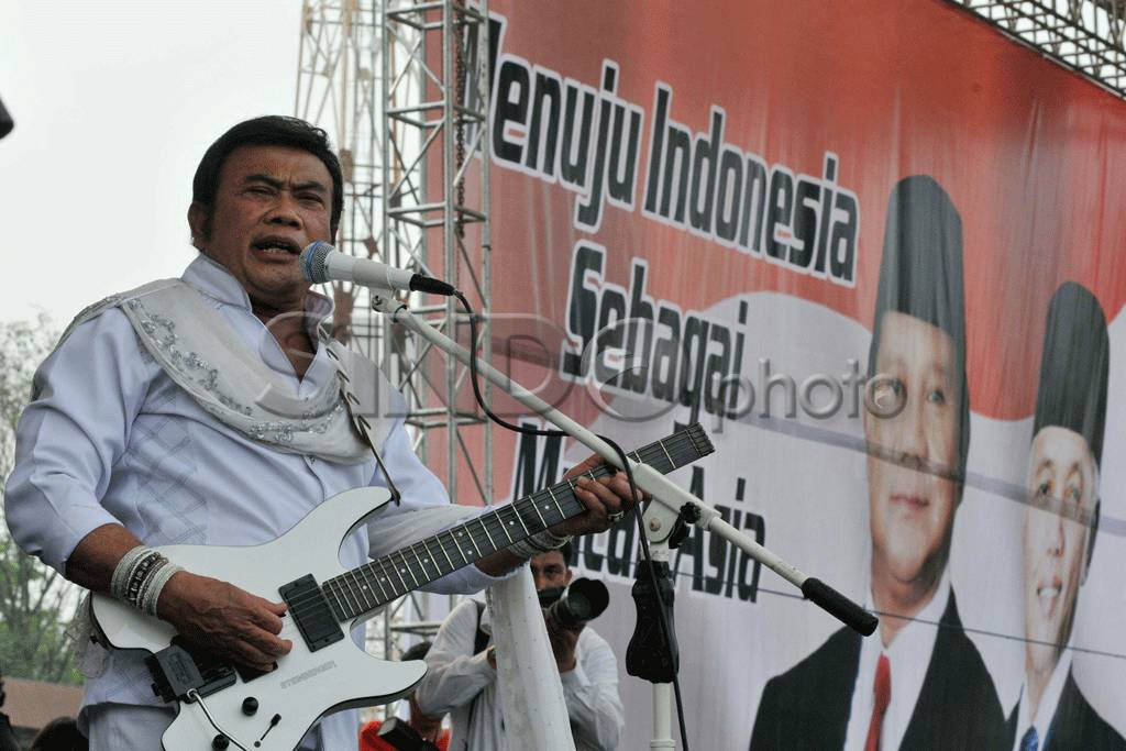 Cawapres Hatta Rajasa...