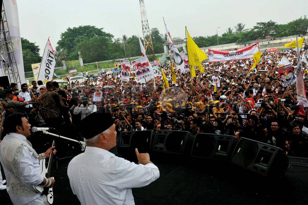 Cawapres Hatta Rajasa...