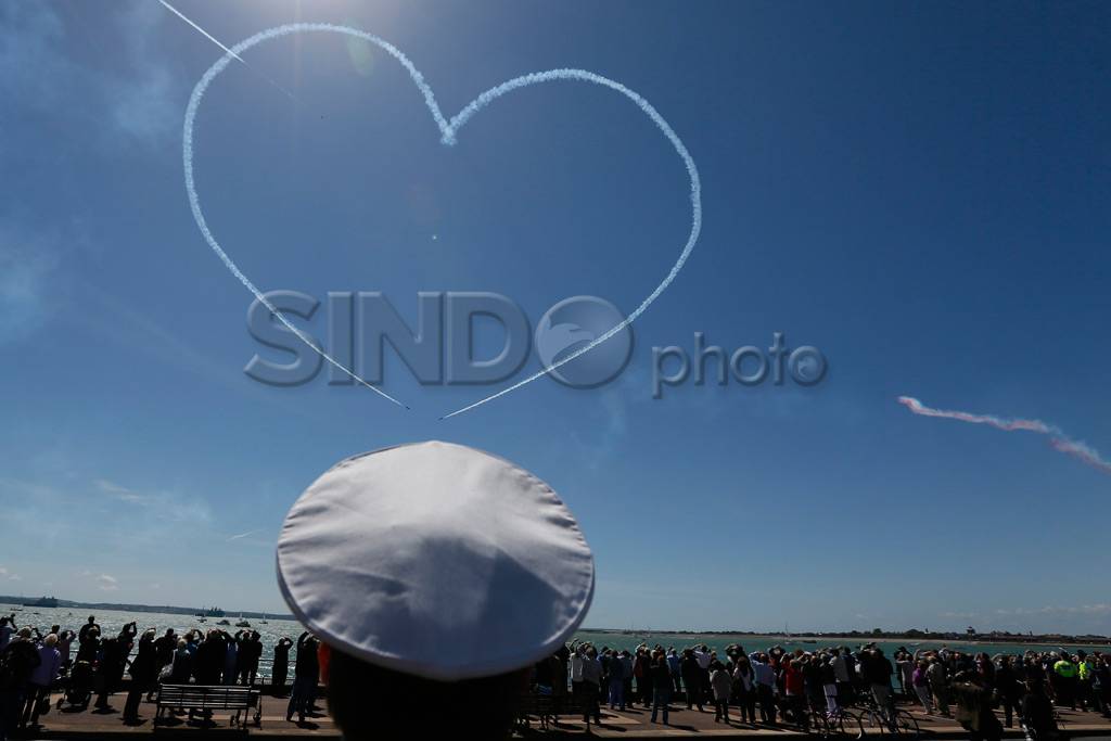 Aerobatic Red Arrows...