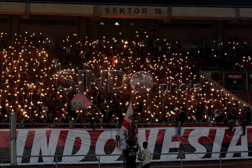 Legenda dunia taklukkan...