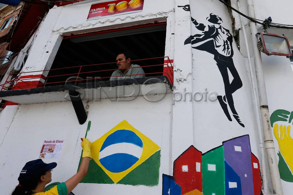 Warga Brasil Sambut...