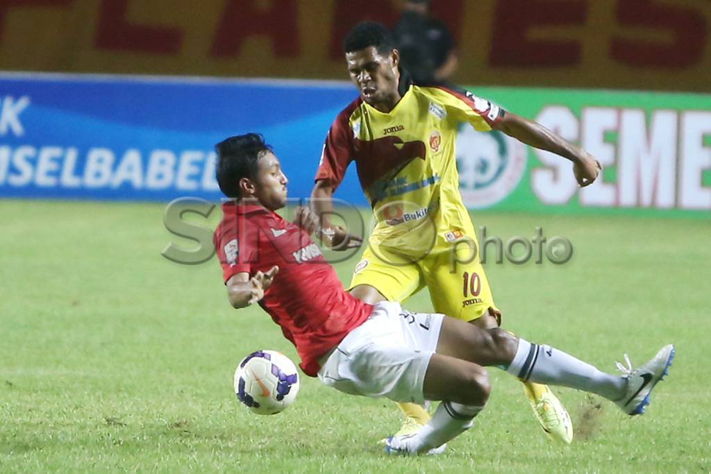 Main di Kandang Sendiri,...