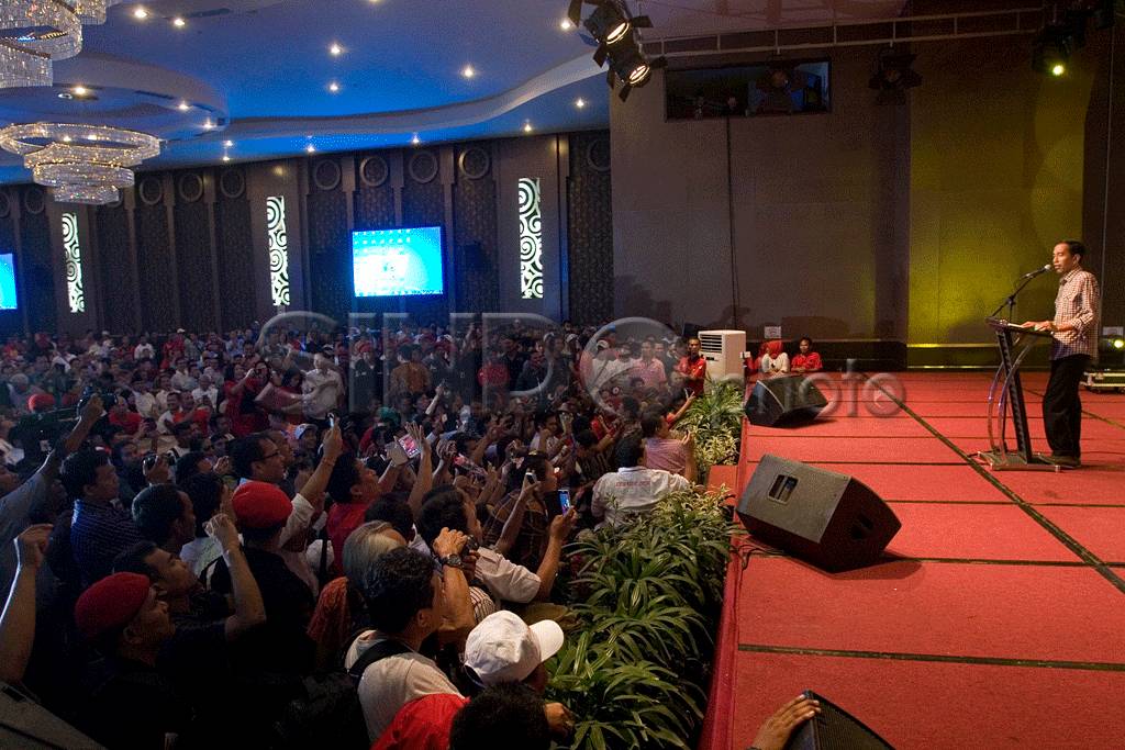 Capres Jokowi Temui...