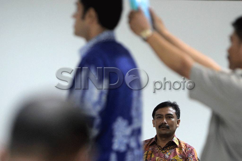 Muhammad Nazaruddin...