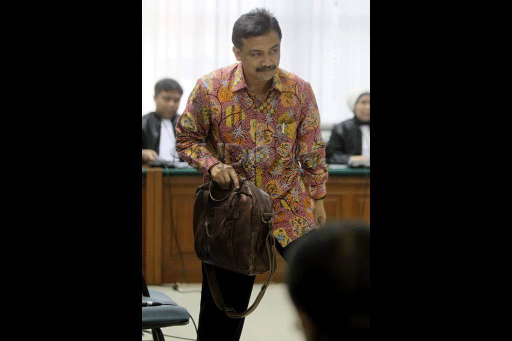 Muhammad Nazaruddin...